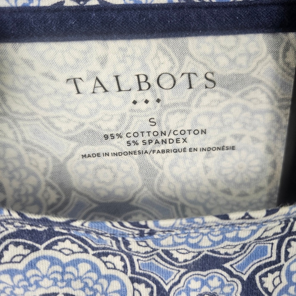 Talbots Knit Top Women Small Blue Medallion Print 3/4 Sleeve Boat Neck Preppy - Picture 2 of 12